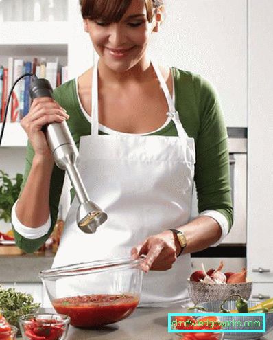 Blender with nozzle for mashed potatoes