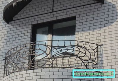 Forged balconies - features of this design for 80 photos