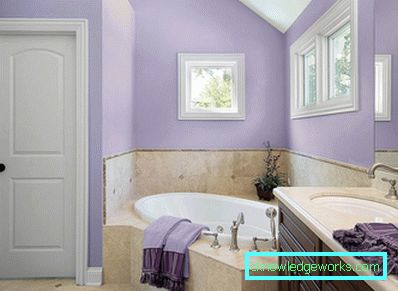 Violet bathroom - an unusual color design solution