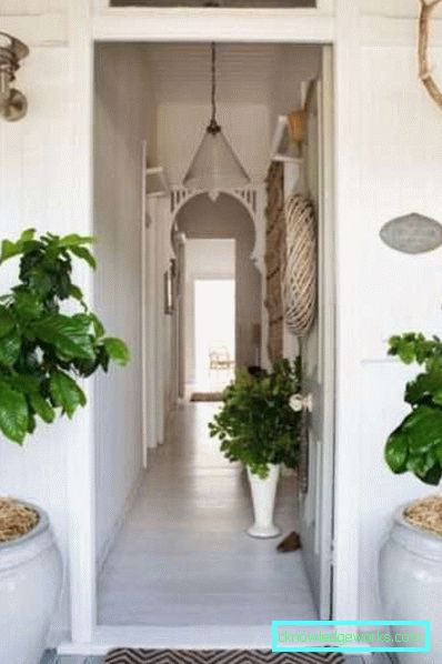 Interior hallway in the apartment - photo solutions for a large and small room