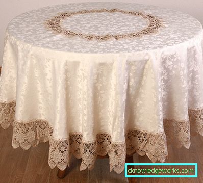Round tablecloth for the kitchen table Round tablecloth for the kitchen table