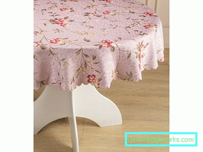 Round tablecloth for the kitchen table Round tablecloth for the kitchen table