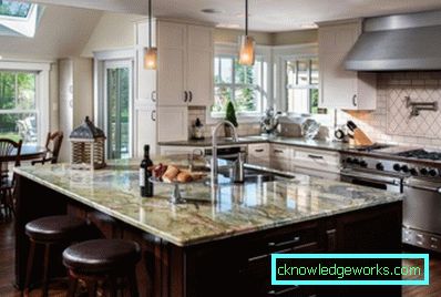 329-Kitchen with an island - 105 photos