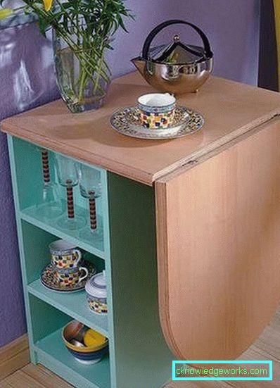 Floor standing freestanding kitchen cupboard