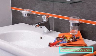 Single lever sink mixer