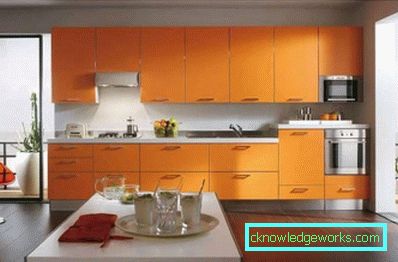 Orange kitchen in the interior - a successful combination