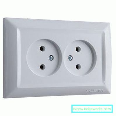 Socket for the refrigerator