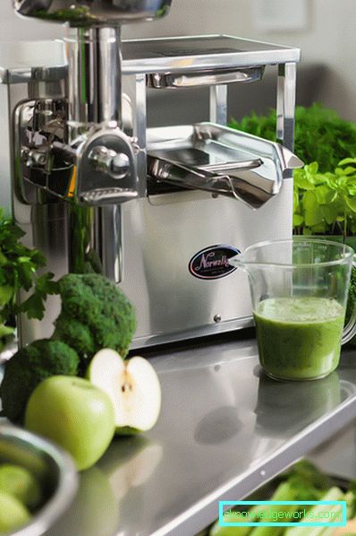 Universal Juicer