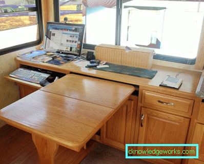 Retractable table in the kitchen